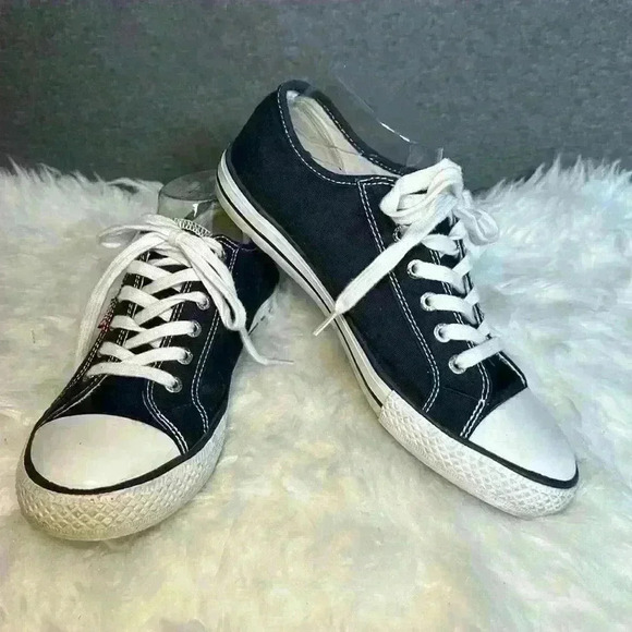 LEVI'S Classic Navy Stan Buck Lace Up Canvas Low Top Sneakers Women Size 8.5 EUC - Picture 3 of 12
